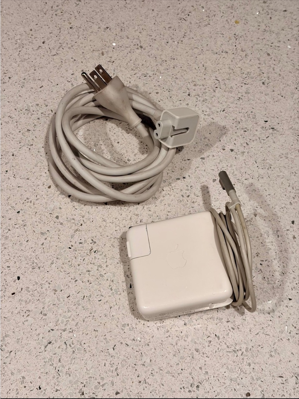 Apple 60W MagSafe Power Adapter - White
